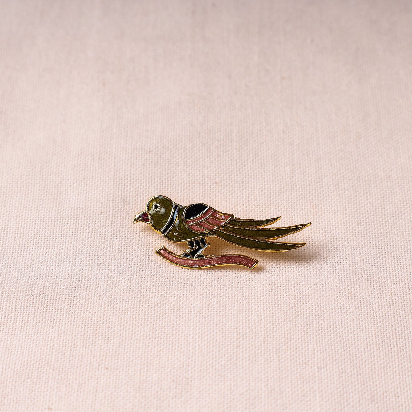  Handcrafted Paka Meenakari Saree Pin 