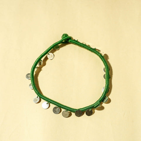 Buy Handcrafted Patwa Thread & Sequin Work Anklet 33 Online at iTokri.com