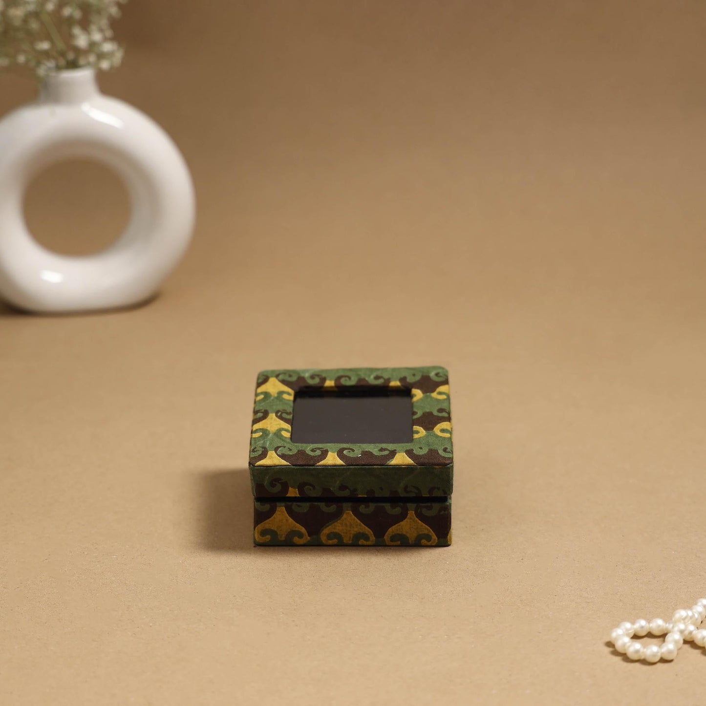 Handcrafted printed fabric ring/earring box 37