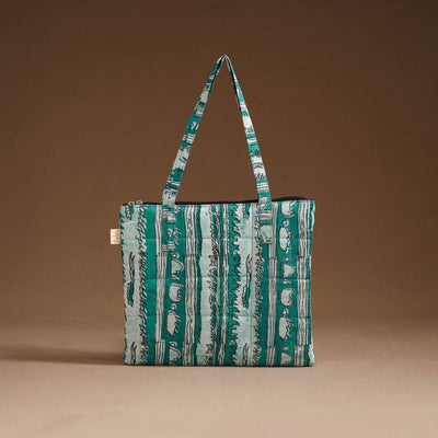 Handcrafted quilted handbag 02