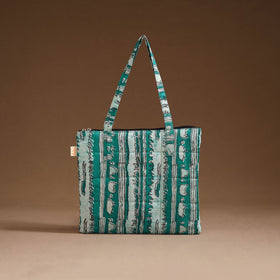 Handcrafted quilted handbag 02