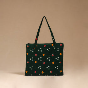 Handcrafted quilted handbag 03