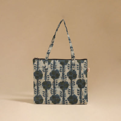 Handcrafted quilted handbag 04