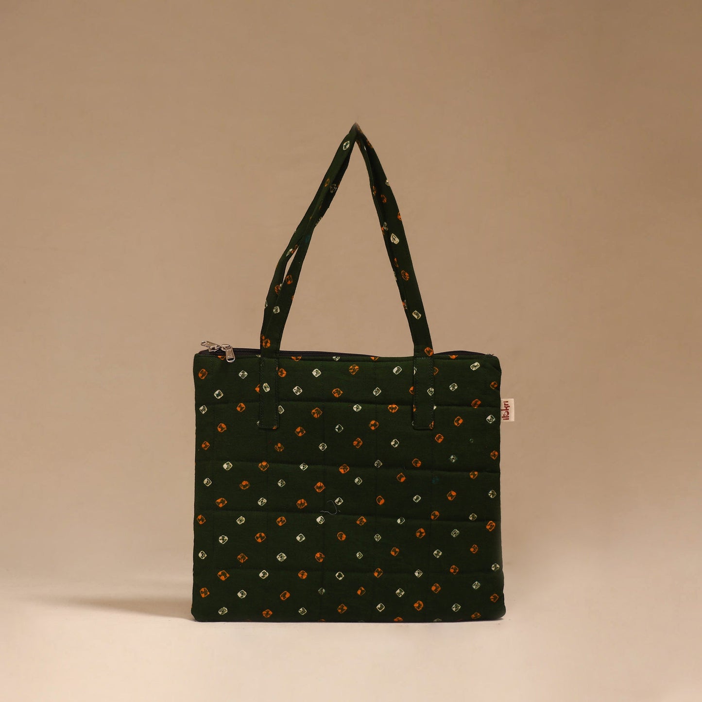 Handcrafted quilted handbag 09