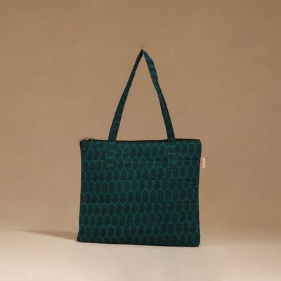 Handcrafted quilted handbag 104