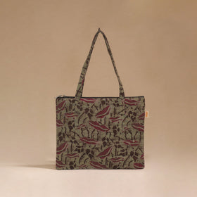 Handcrafted quilted handbag 13