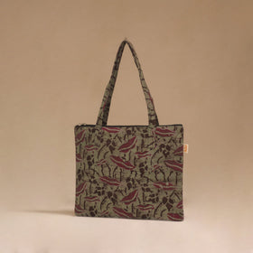Handcrafted quilted handbag 13