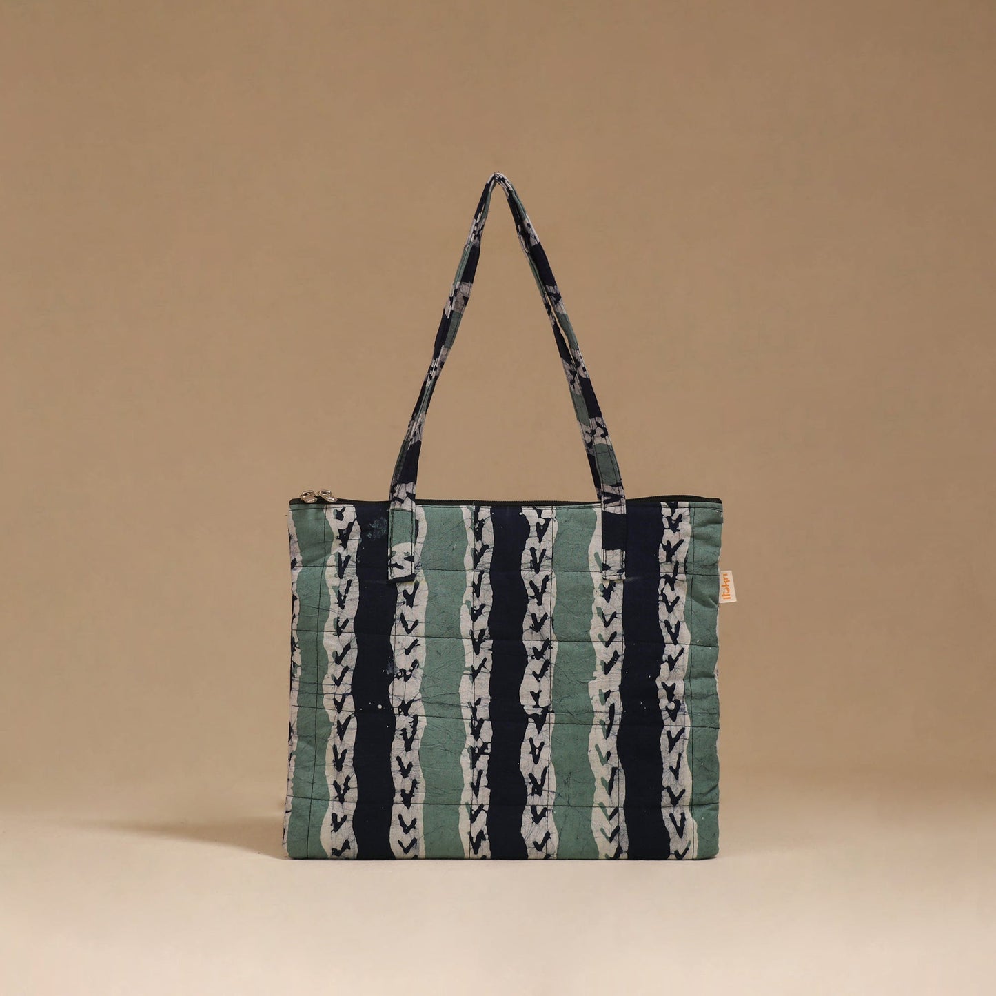 Handcrafted quilted handbag 48