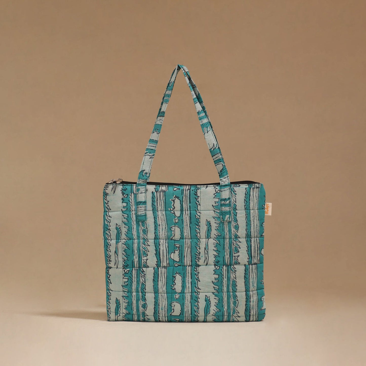 Handcrafted quilted handbag 66