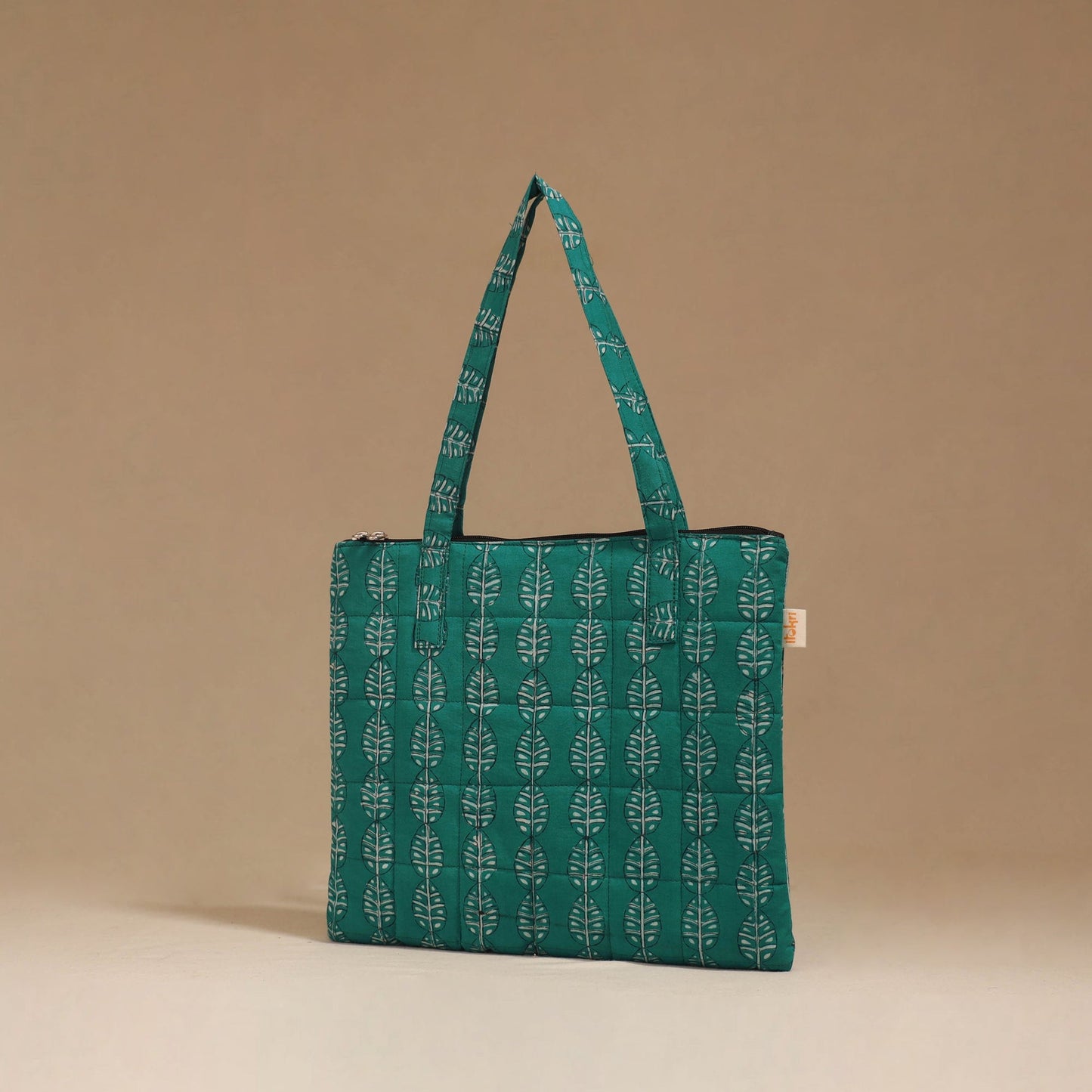 Handcrafted quilted handbag 67
