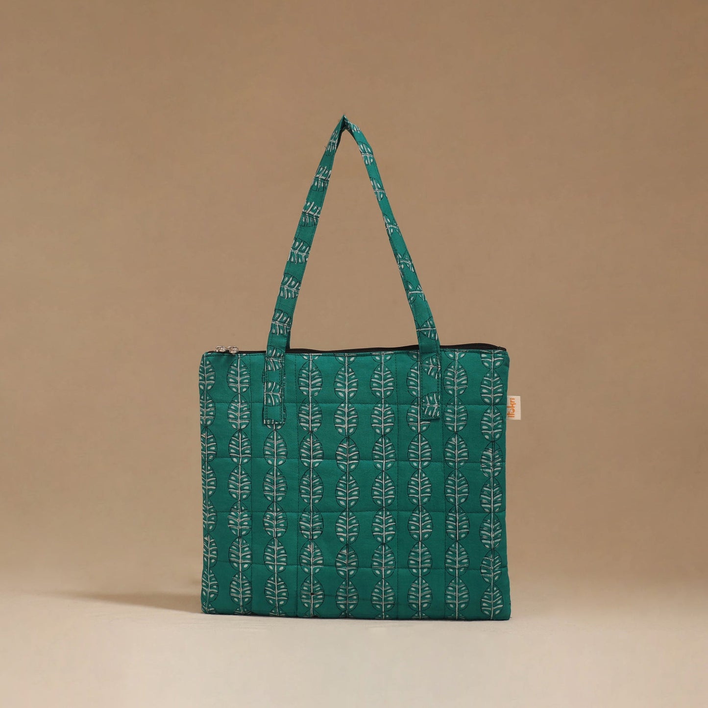 Handcrafted quilted handbag 67