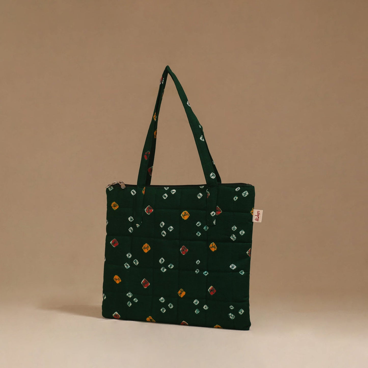 Handcrafted quilted handbag 82