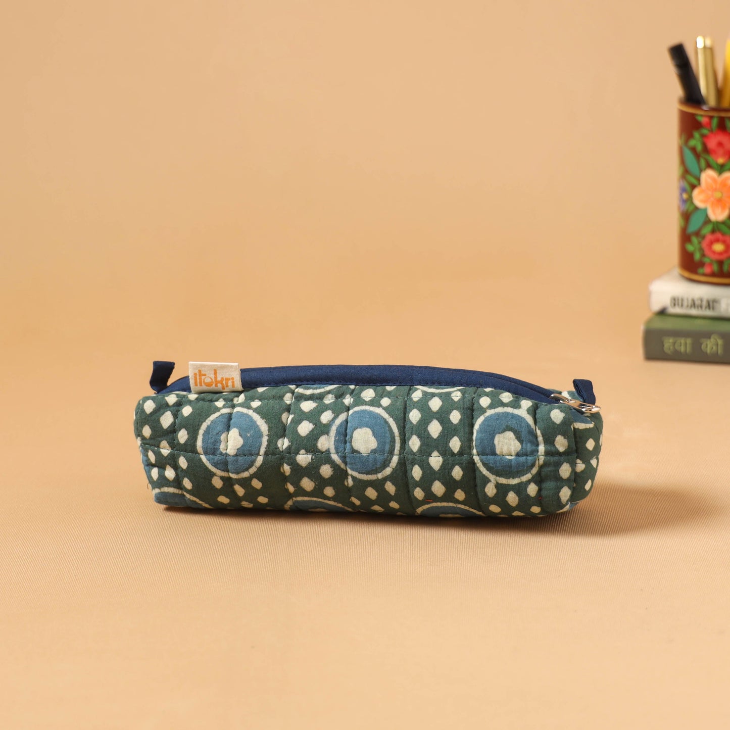 Handcrafted quilted pencil pouch 02