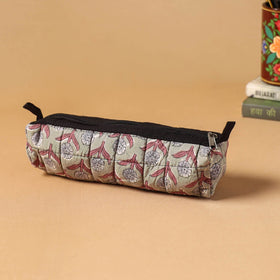 Handcrafted quilted pencil pouch 17