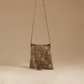 Handcrafted quilted sling bag 27