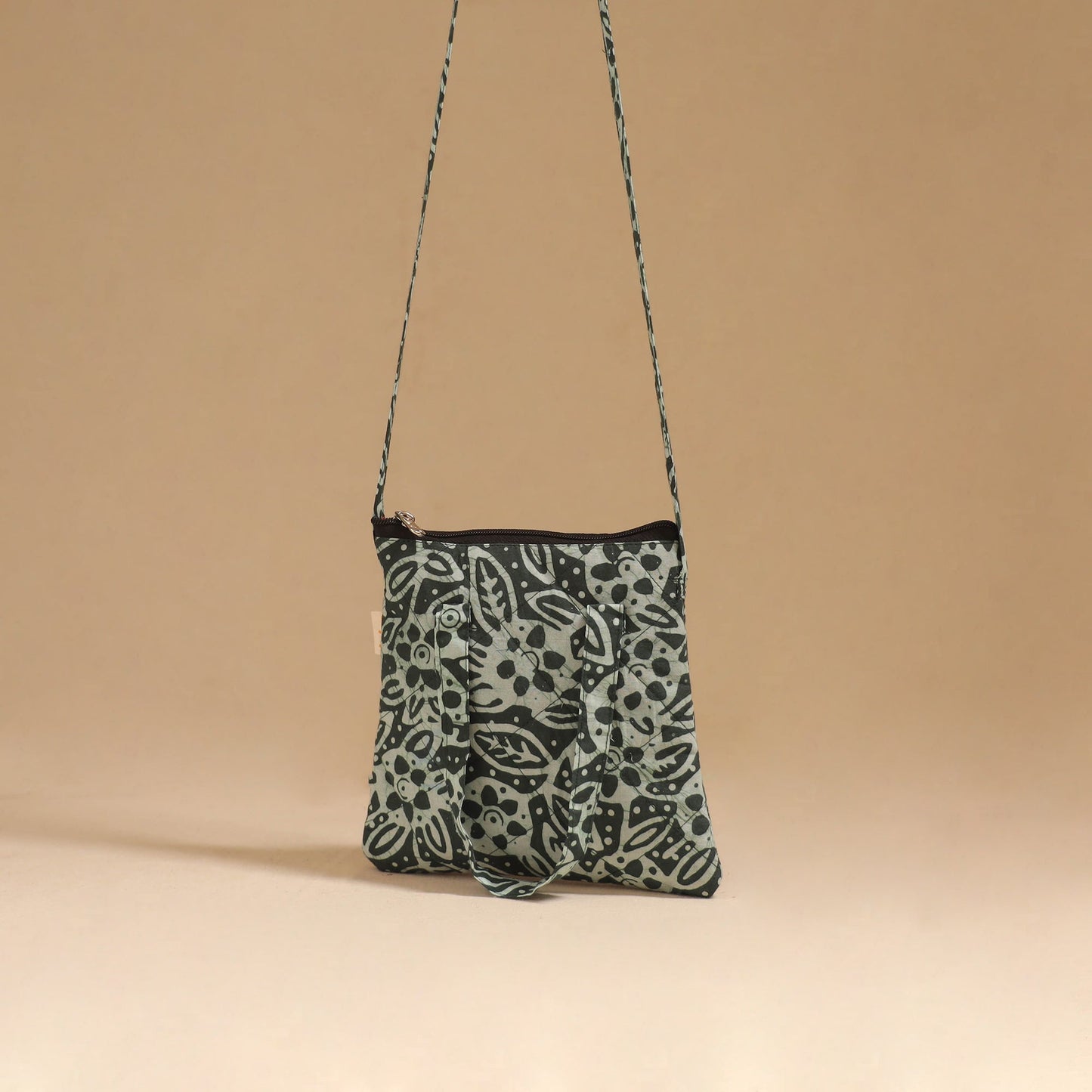 Handcrafted quilted sling bag 45