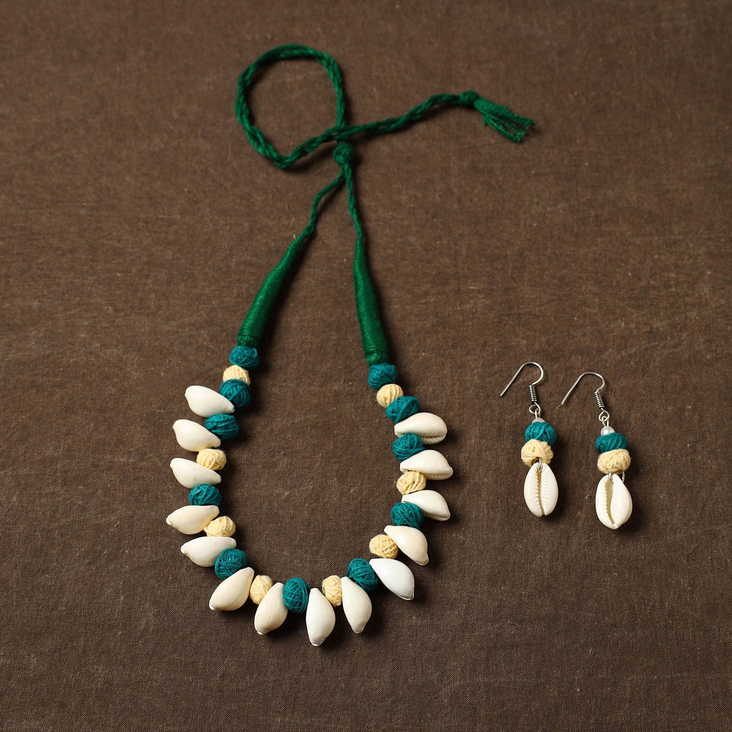 Green - handcrafted shell & thread work necklace set 23