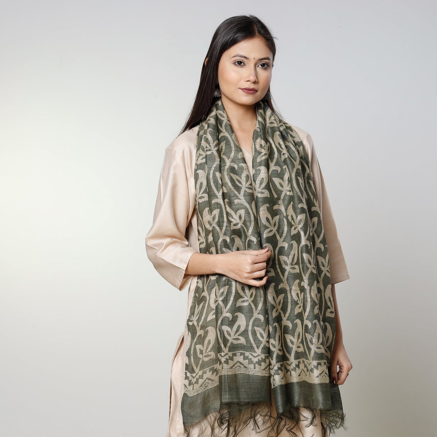 Buy Handloom Block Art Print Tussar Silk Bindaas Stole