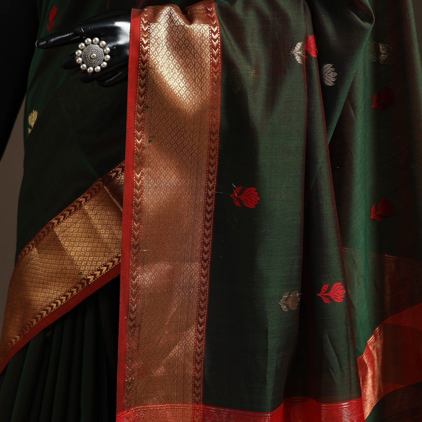 Green - handloom buti maheshwari saree with zari border 26