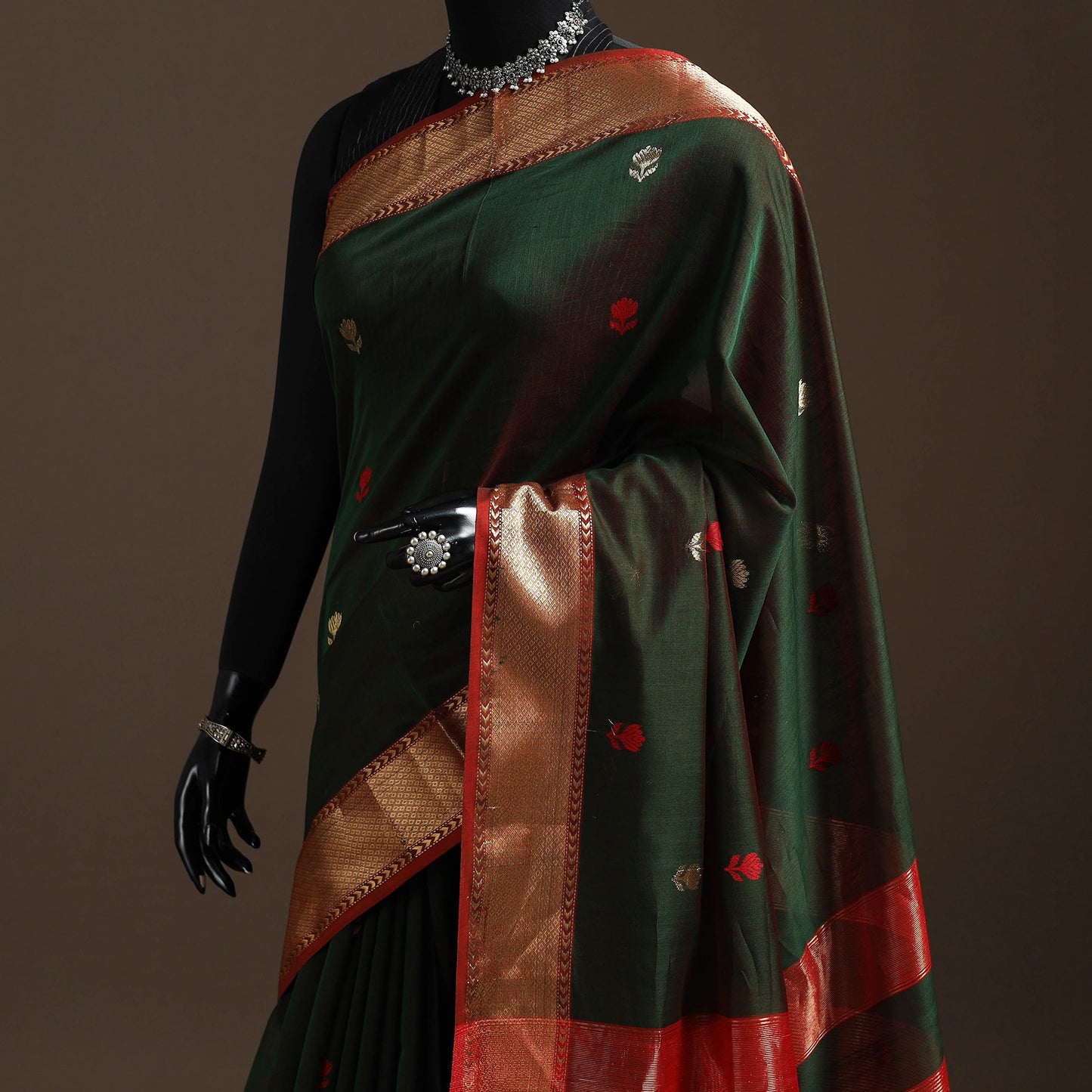 Green - handloom buti maheshwari saree with zari border 26