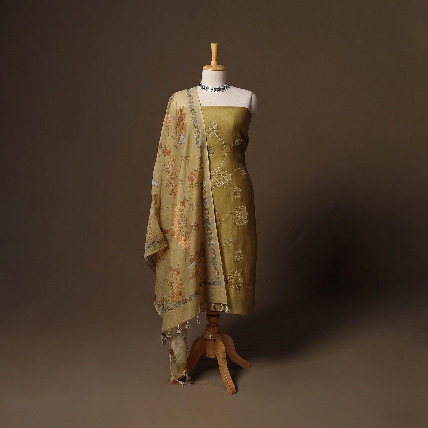 Handloom chanderi silk thread work 3pc unstitched dress