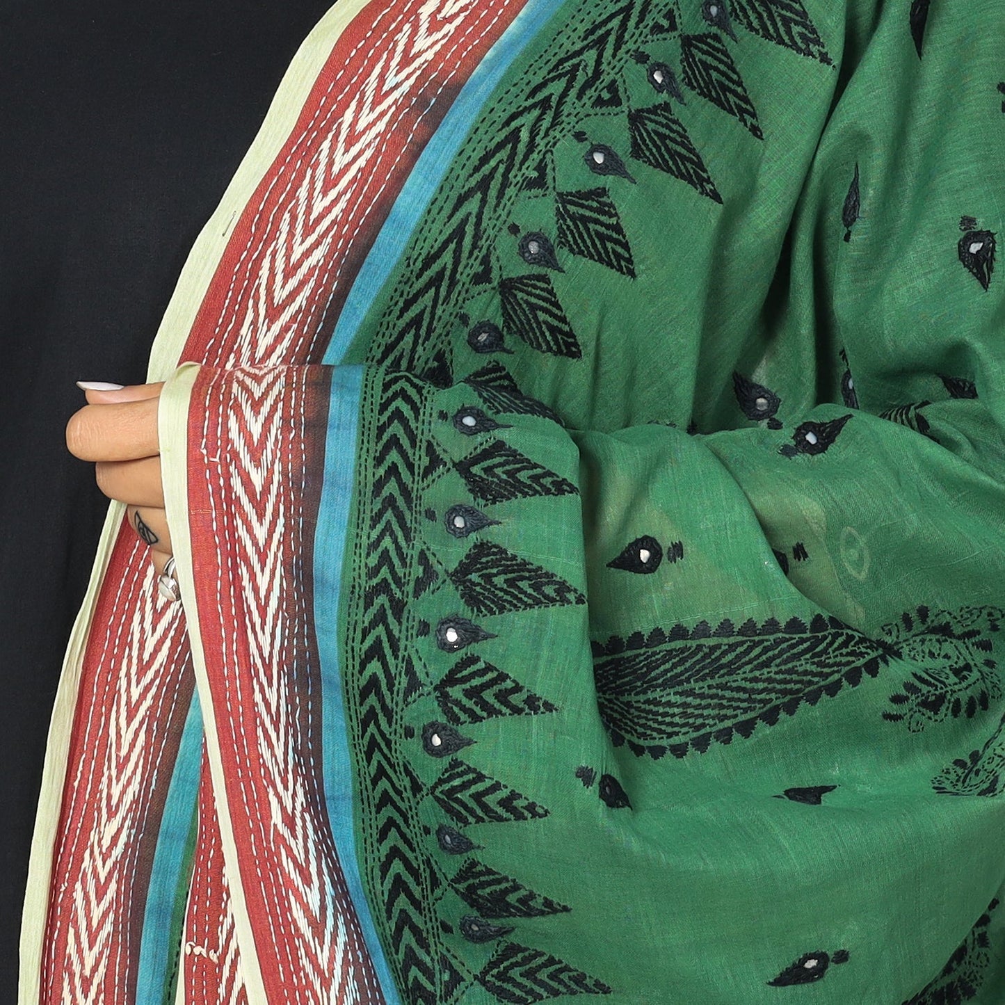  Bengal Kantha Embroidery Cotton Handloom Dupatta Online 