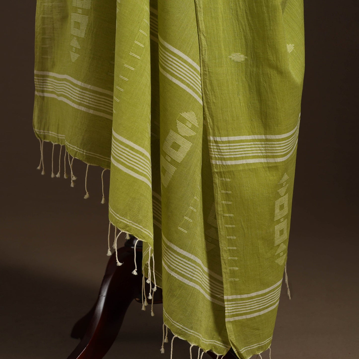 Green - handloom cotton burdwan jamdani dupatta 04