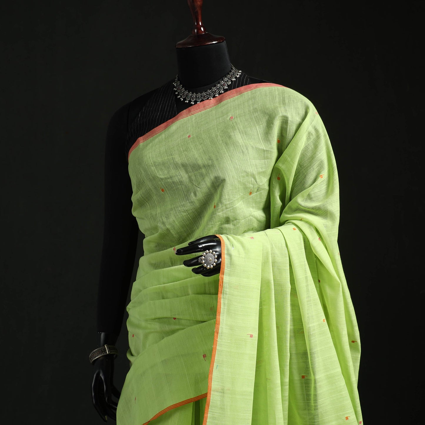 Green - handloom cotton buti srikakulam jamdani saree 14