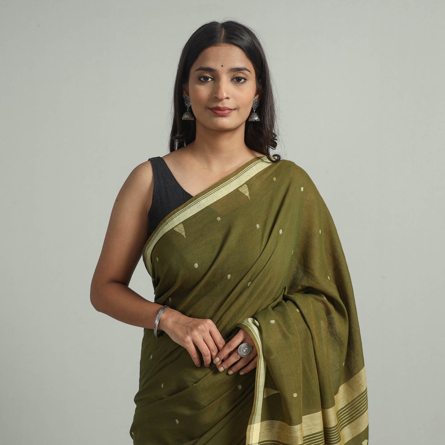 Green - handloom cotton phulia jamdani saree with tassels