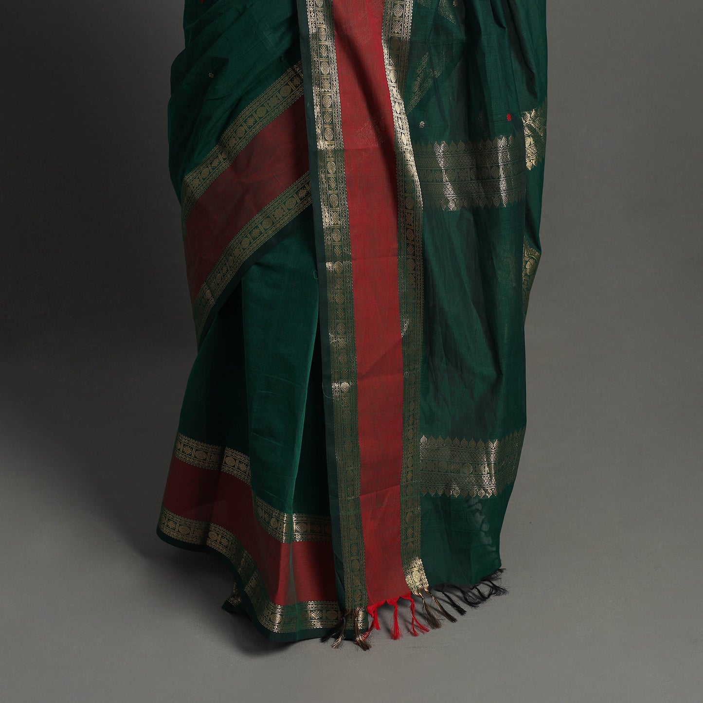  Handloom Cotton Zari Border Kanchipuram Saree 
