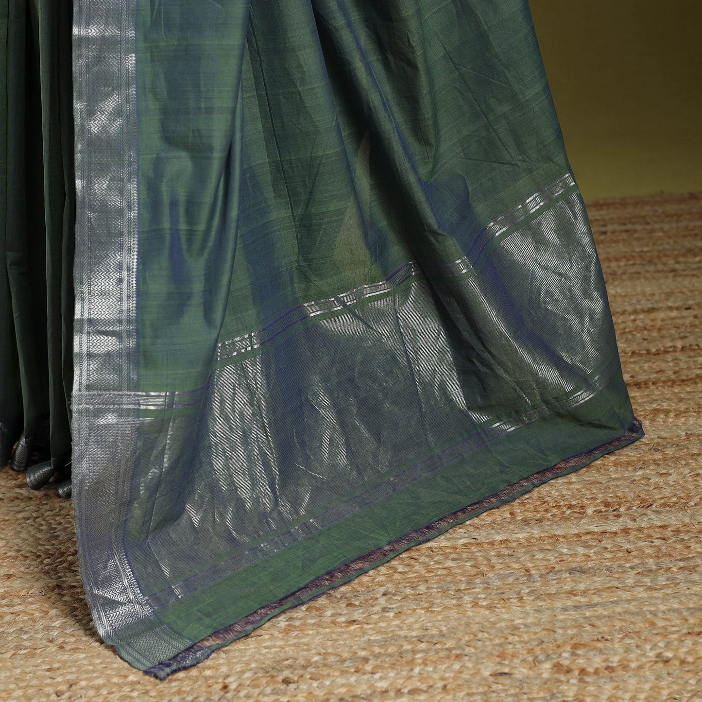Green - handloom cotton zari border mangalagiri saree 11