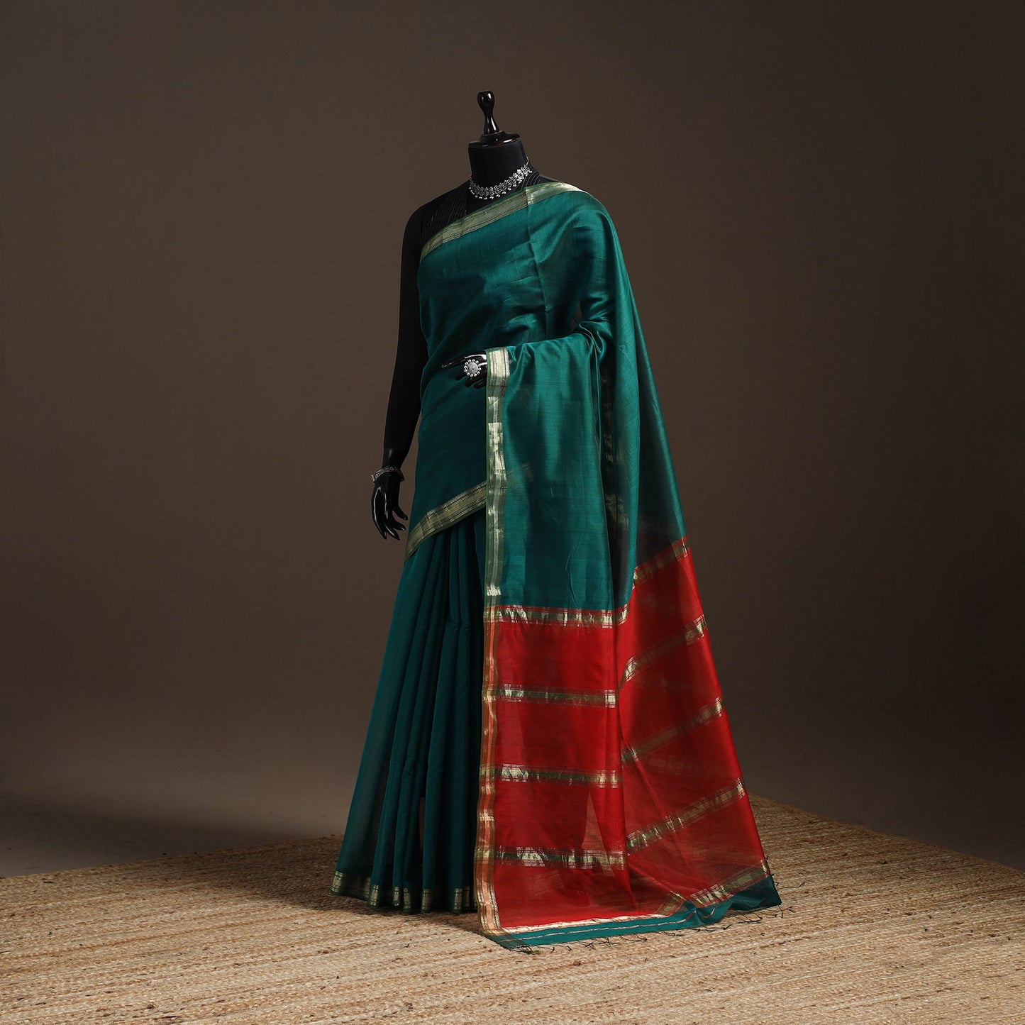 Green - handloom maheshwari saree with zari border 47