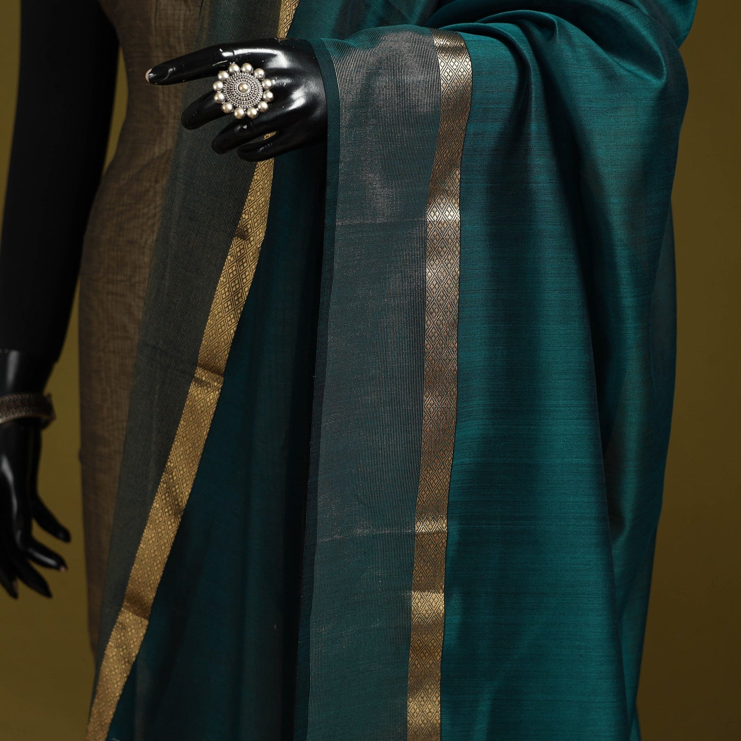 Handloom silk cotton maheshwari dupatta with zari border 29