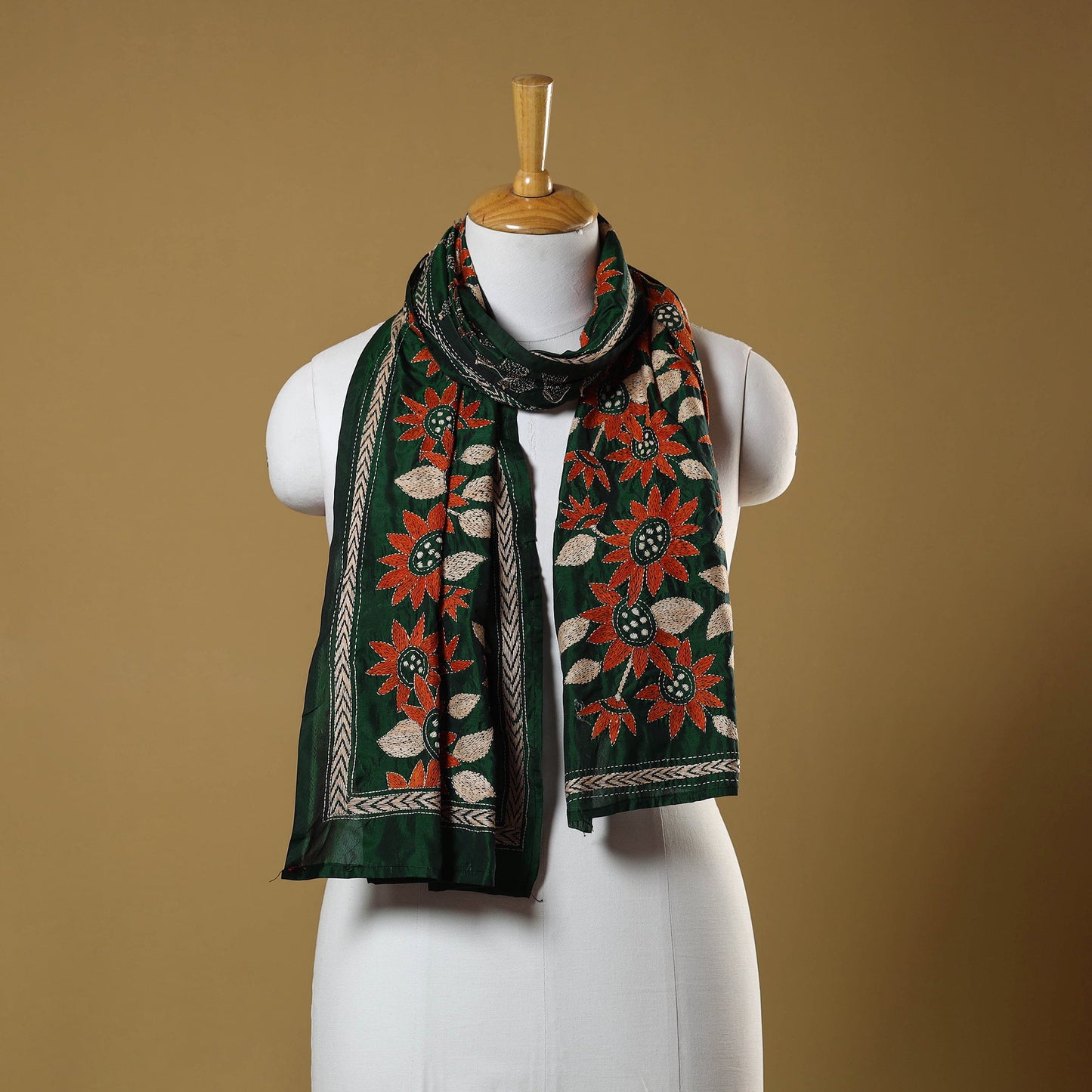 Green - handloom tussar silk bengal kantha work stole 01