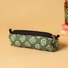 Green - handmade cotton quilted pencil pouch 27