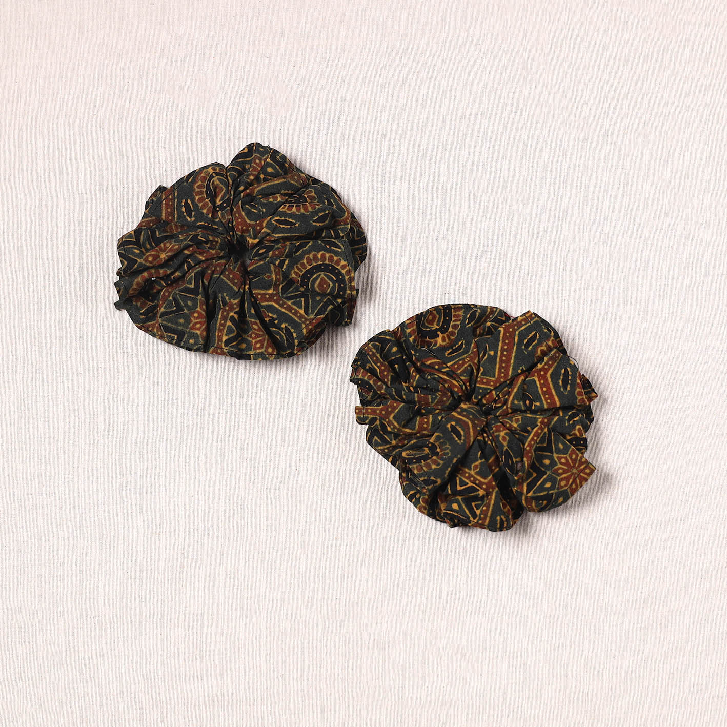 Green - handmade cotton rubber bands/scrunchies (set of 2)