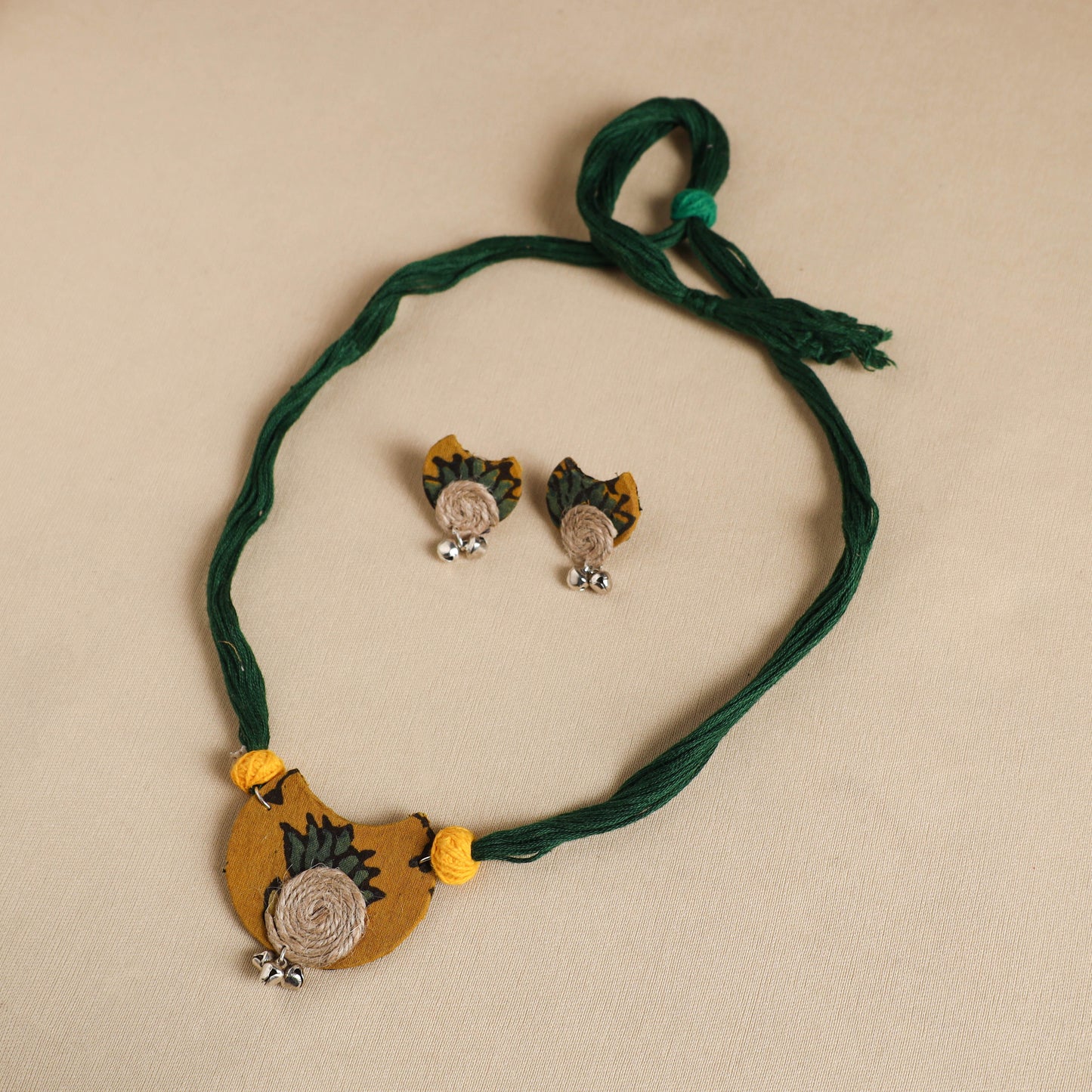 Buy Handmade Fabart Jute Necklace Set