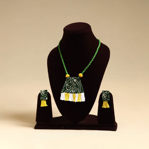 Buy Handmade Fabart Necklace Set