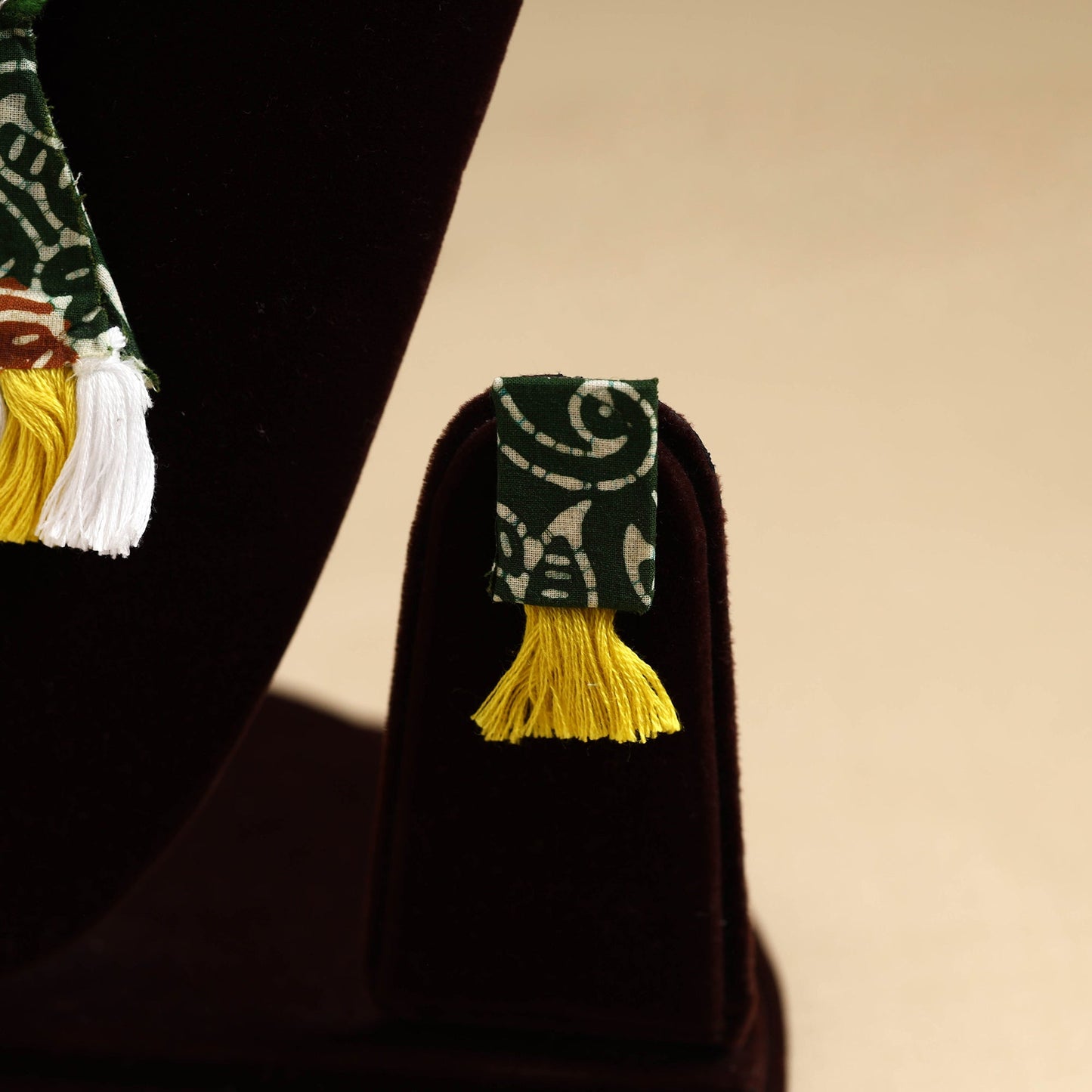 Buy Handmade Fabart Necklace Set