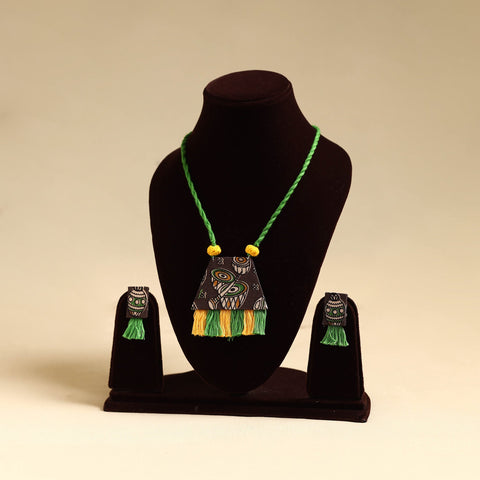 Buy Handmade Fabart Necklace Set