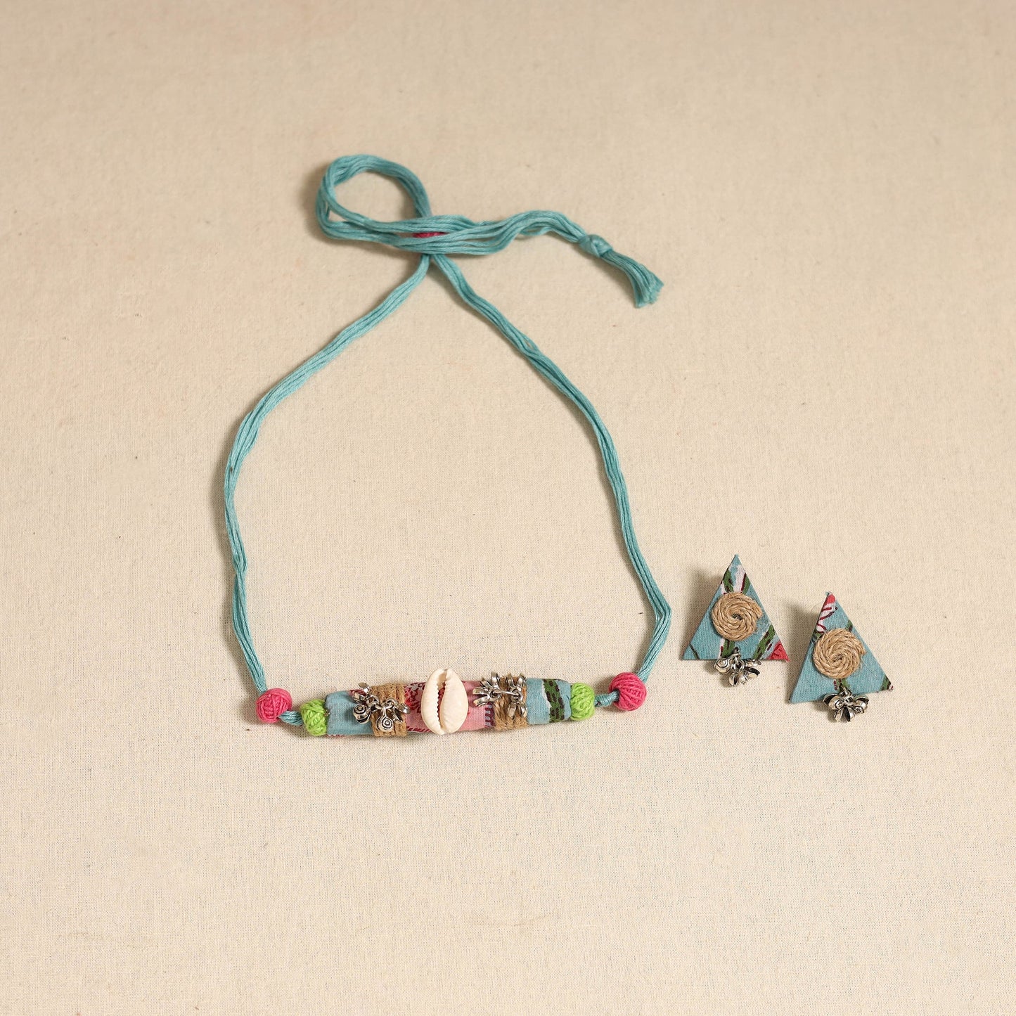 Green - handmade fabart shell necklace set 17 - handcrafted