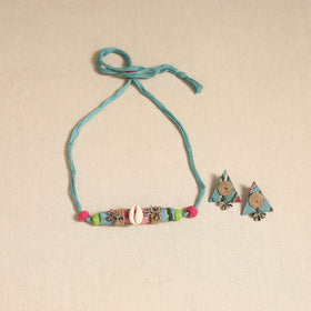 Green - handmade fabart shell necklace set 17 - handcrafted