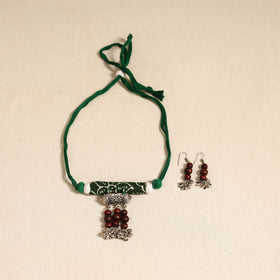 Green - handmade fabart shell necklace set 31 - handcrafted