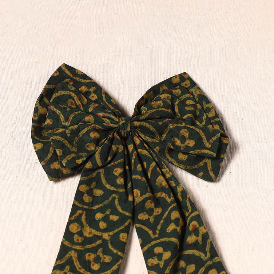 Green - handmade fabric bow hair clip 37 - handcrafted