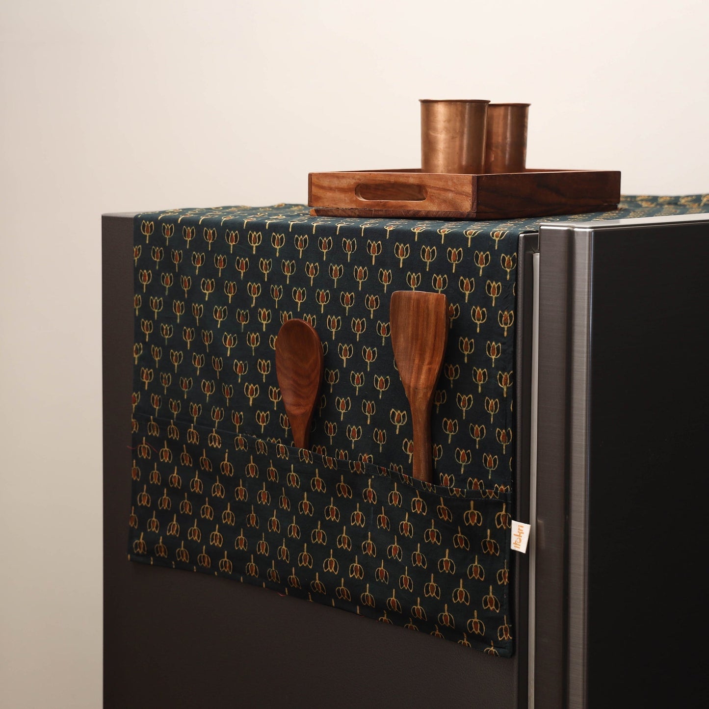 Handmade fridge top cover with multiple pockets 17