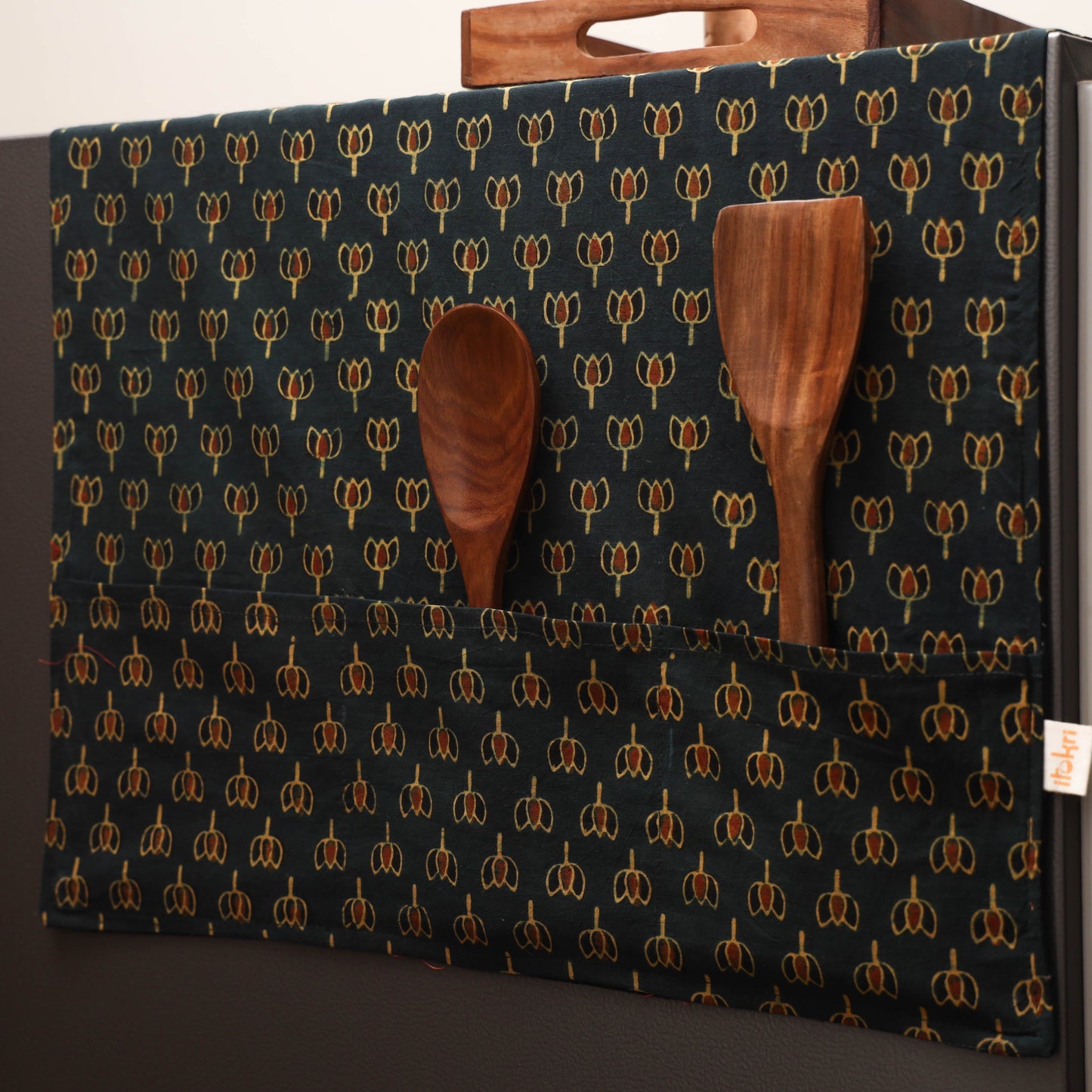 Handmade fridge top cover with multiple pockets 17