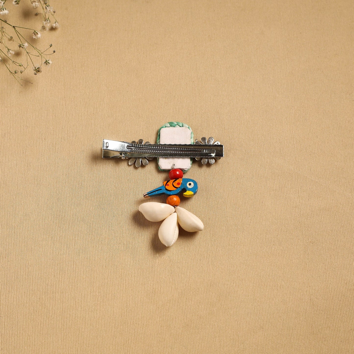 Handmade gs shell & thread work hair clip 34 - handcrafted