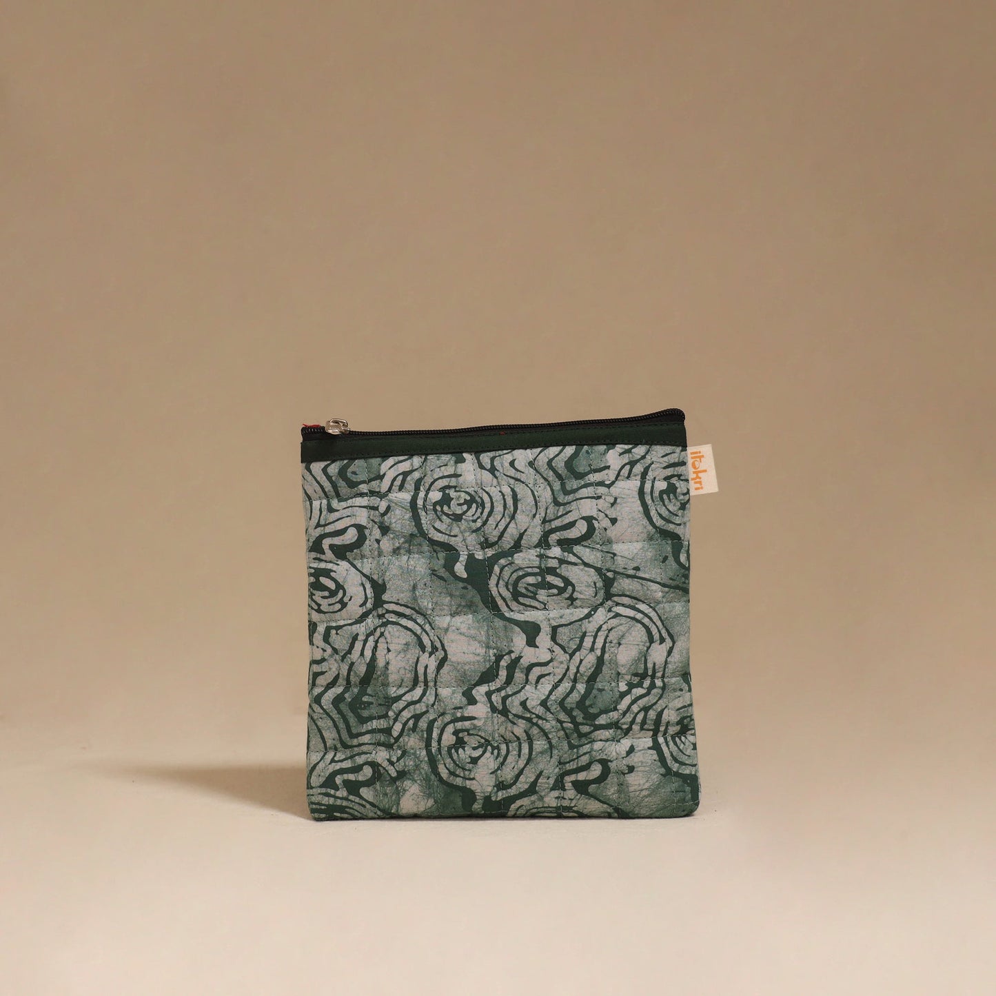 Handmade quilted utility pouch 03 - handcrafted