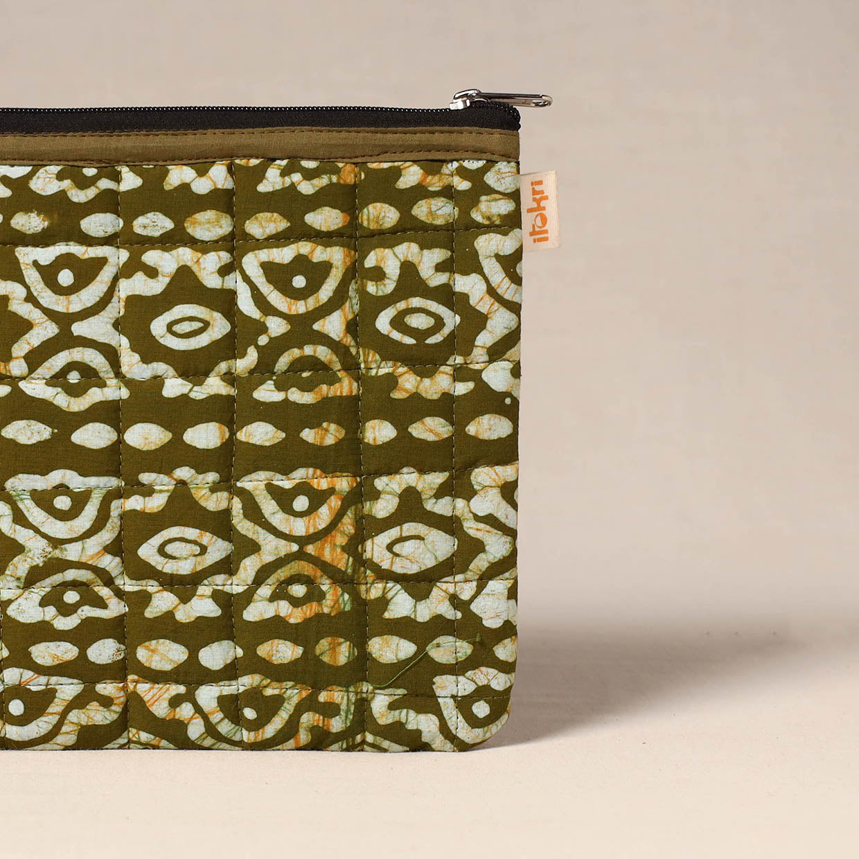 Handmade quilted utility pouch 05 - handcrafted