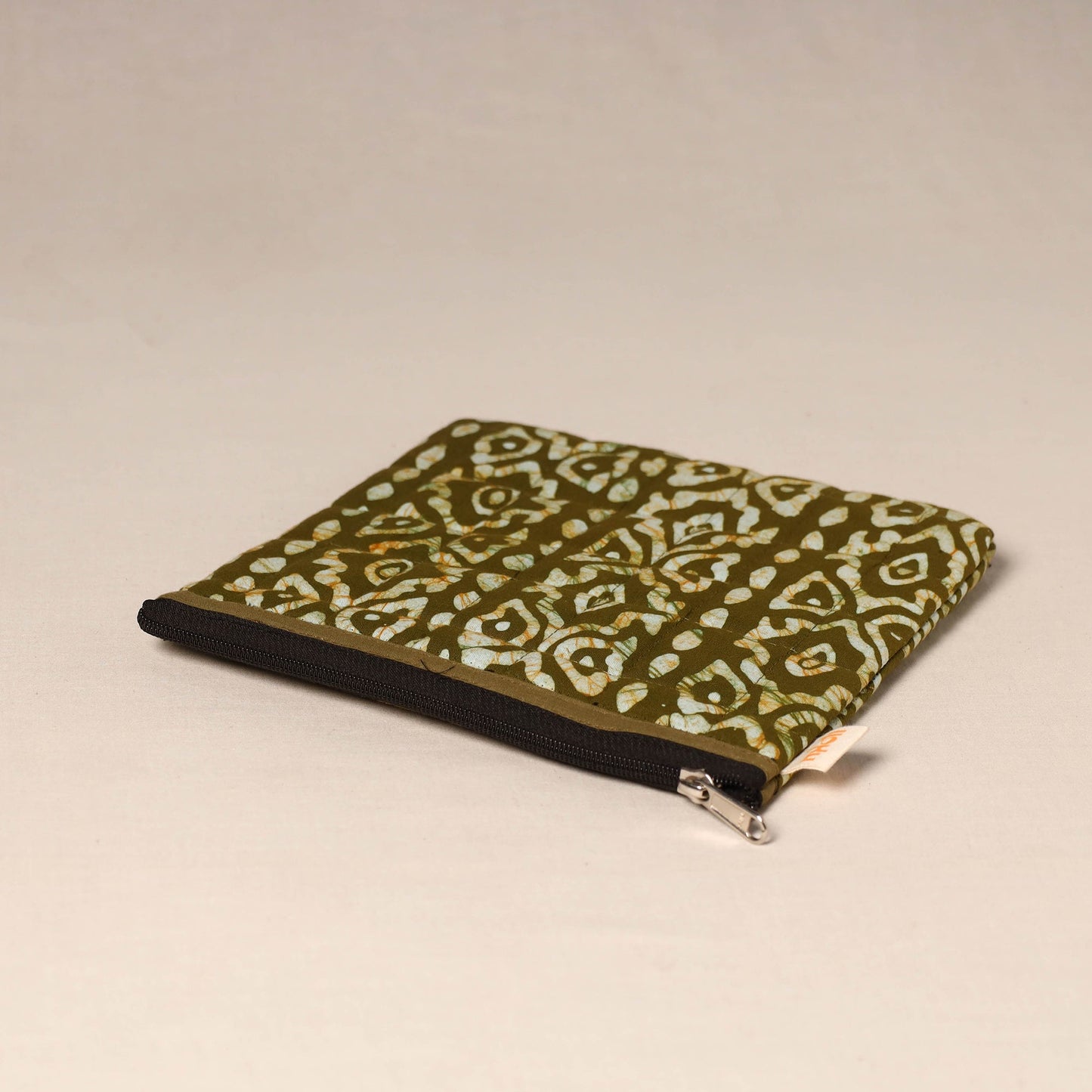 Handmade quilted utility pouch 05 - handcrafted